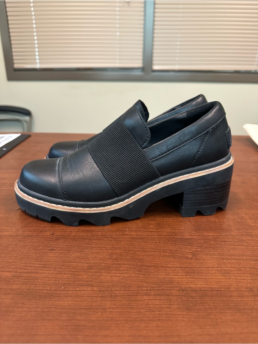 Sorel Joan Now Platform Chunky Loafers Womens 7.5 Black Like New - Picture 6 of 10